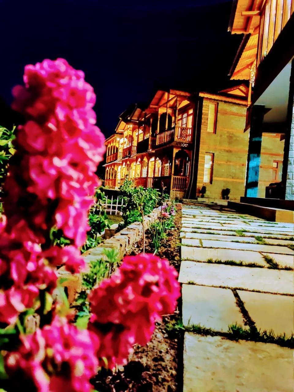Hotel 8Fold By Larisa, Jibhi Exterior foto