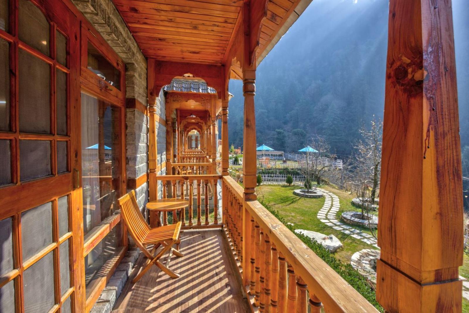 Hotel 8Fold By Larisa, Jibhi Exterior foto